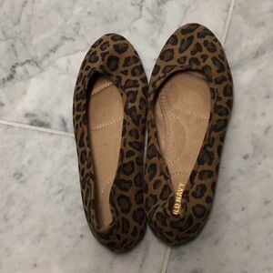 Animal print shoes New